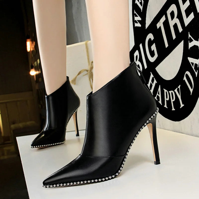 Women Rivet Design Pointed Toe High Ankle Boots 6235