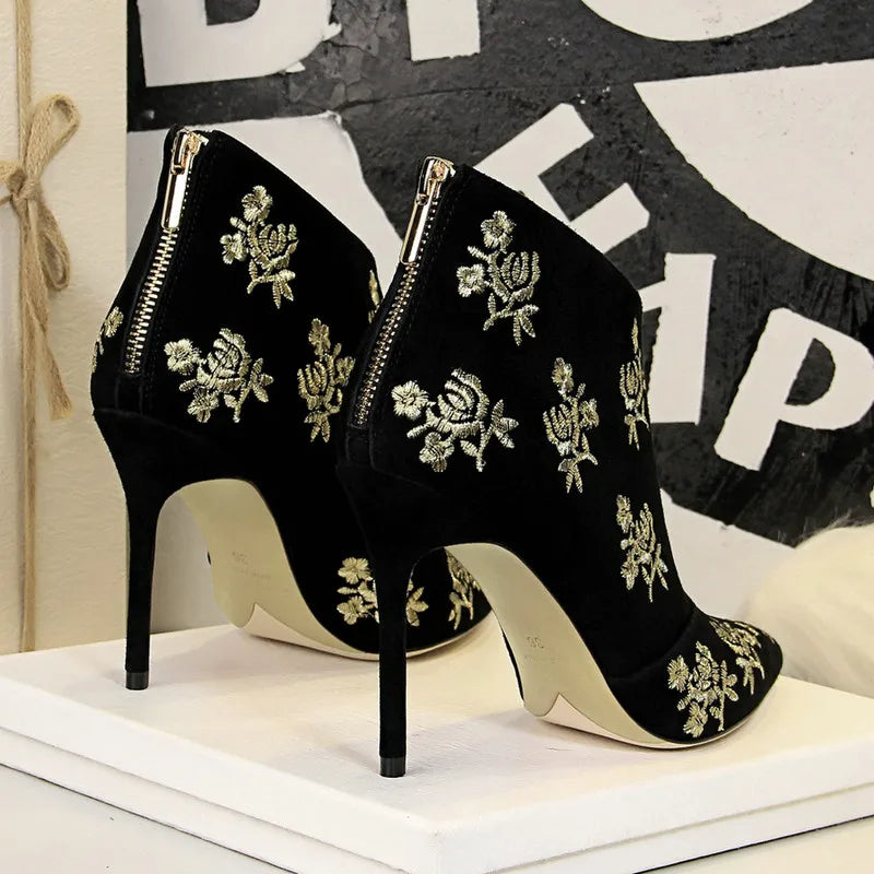 Women Pointed Toe Winter Embroidery Ankle Boots 1261
