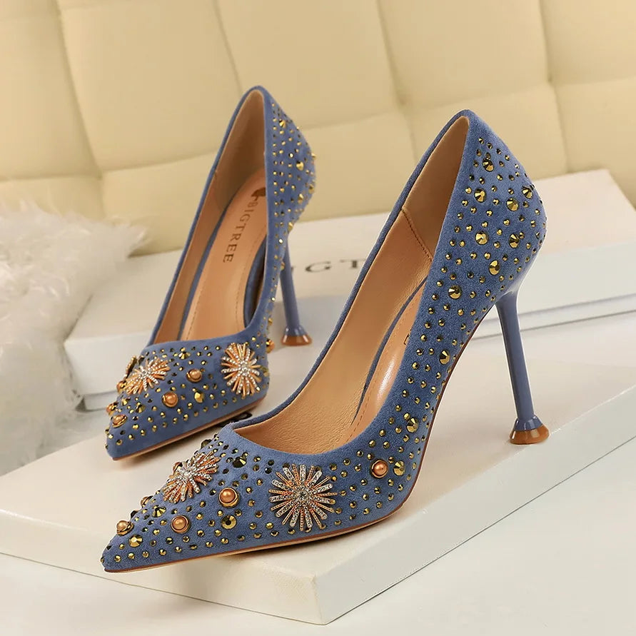 Women Flock Metal Decorative Rhinestone Design Pointed Toe Pumps 2467-1