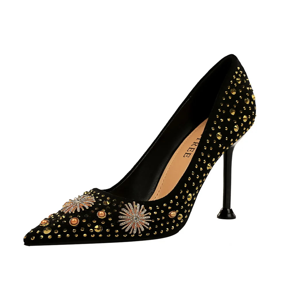 Women Flock Metal Decorative Rhinestone Design Pointed Toe Pumps 2467-1