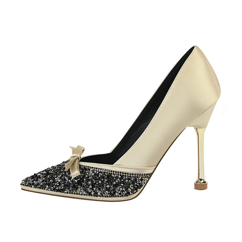 Women Bling Design Pointed Toe Pumps 3261