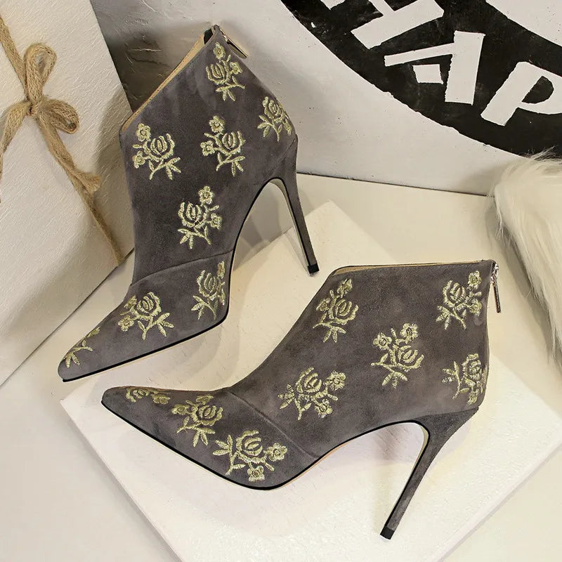 Women Pointed Toe Winter Embroidery Ankle Boots 1261