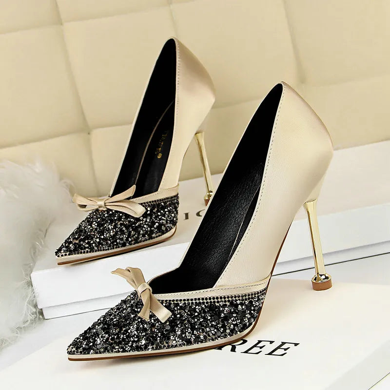Women Bling Design Pointed Toe Pumps 3261