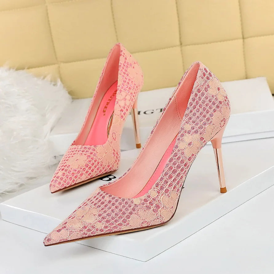 Women's Pointed Toe Floral Design Pumps 869-9