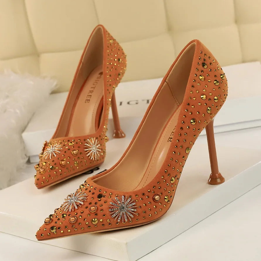 Women Flock Metal Decorative Rhinestone Design Pointed Toe Pumps 2467-1