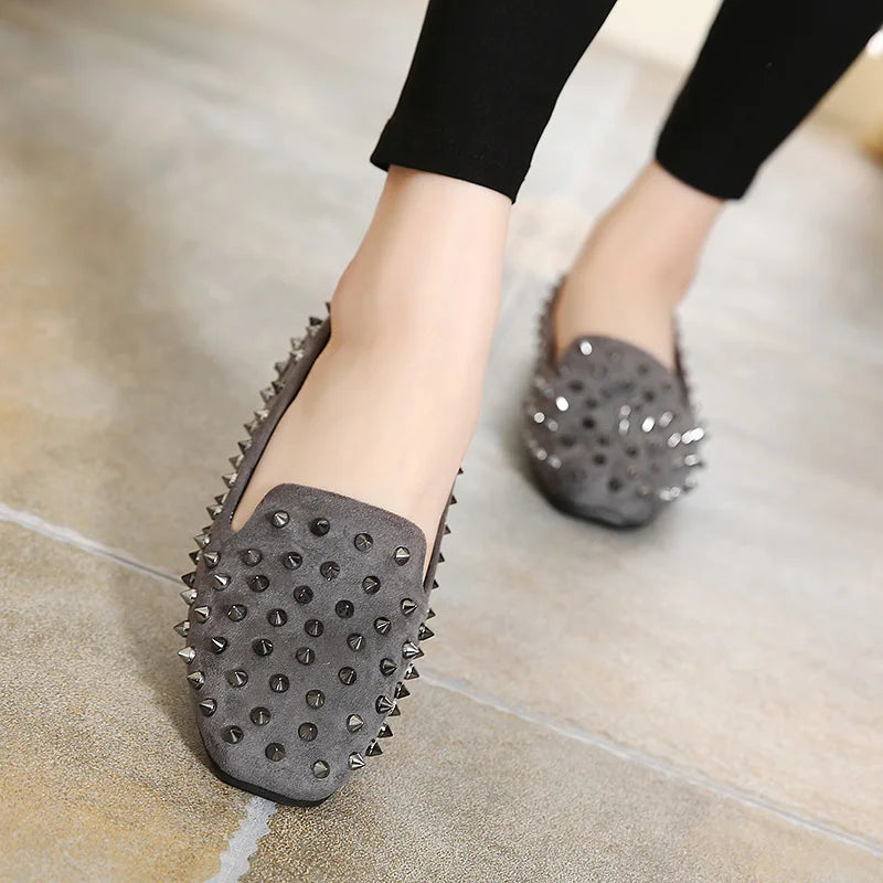 Women Casual Rivets Loafers Studs Shoes 666-3
