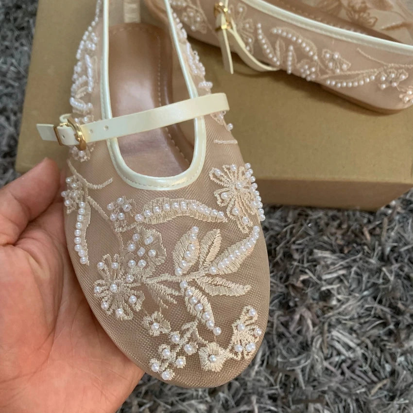 Women Hollow Embroidery Pearl Mesh Ballet Flats